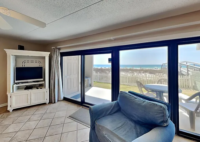 Ocean Breeze West #106